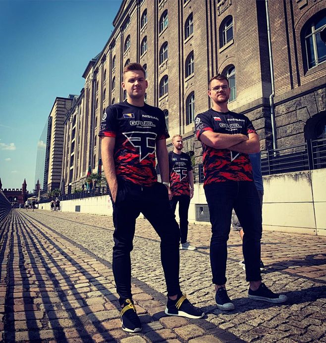 The MongolZ 本可以租借 jL 或 magixx 而不是 controlez