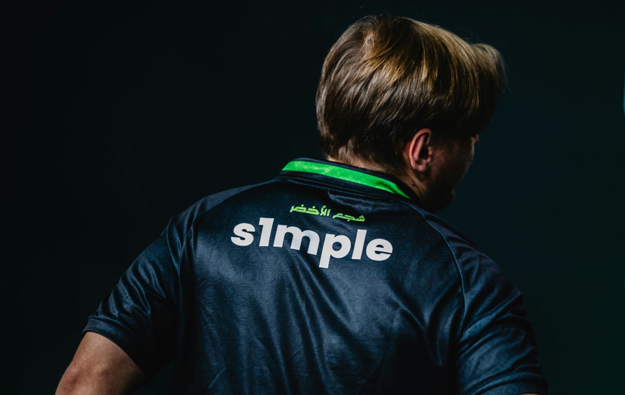 整活开始！外媒评选S11全球总决赛Dade奖：FPX.Doinb