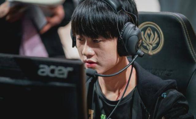 Wildcard, FlyQuest 和 B8 正在接近晋级 Austin Major Stage Two